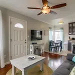 Manhattan Shores 1B